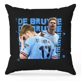 poduszka-czarna-dekoracyjna-prezent-kevin-de-bruyne-rozne-pilkarskie-wzory