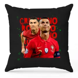 poduszka-czarna-dekoracyjna-prezent-cristiano-ronaldo-pilkarskie-wzory