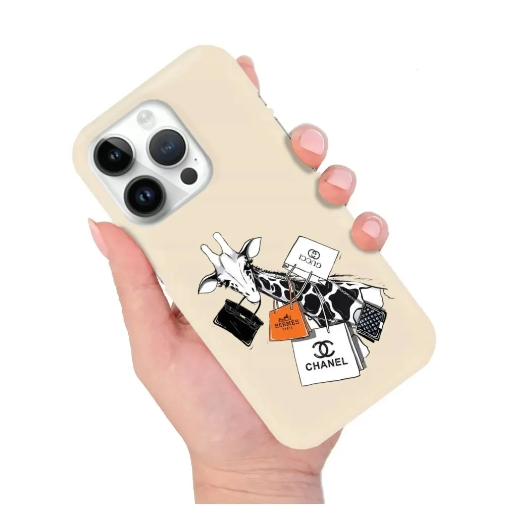 etui-matowe-ecru-do-iphone-14-pro-kobiece-mix-wzo