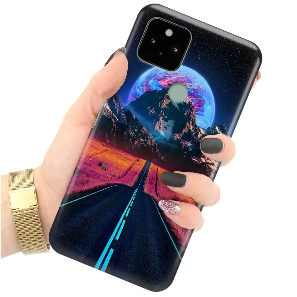 etui-do-google-pixel-5a-astronauta-planety-wzory