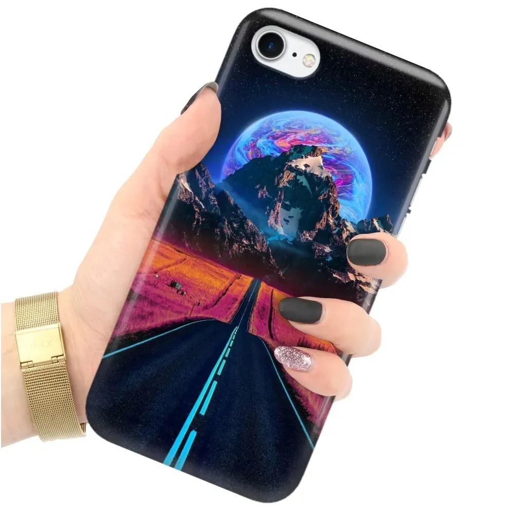 etui-do-iphone-se2-astronauta-planety-mix-wzory