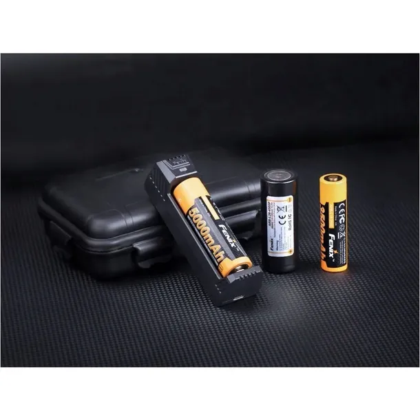 fenix-are-x1-v2-0-ladowarka-usb-v2-0-waga-45-g