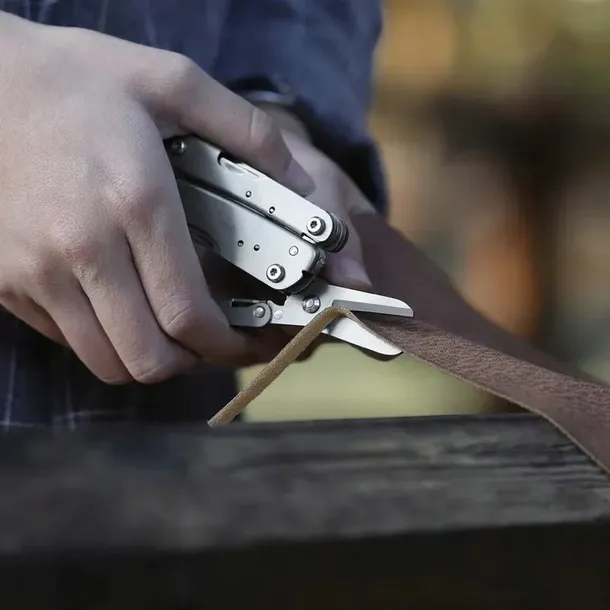 mini-multitool-roxon-m2-14-w-jednym-etui-bity-model-m2