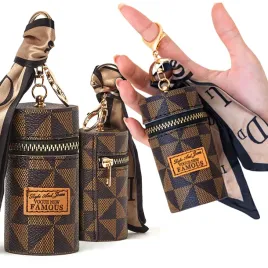 brelok-czarny-breloczek-zawieszka-kuferek-do-torebki-na-klucze