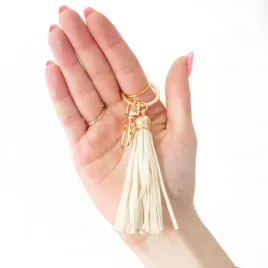 zawieszka-brelok-breloczek-quick-do-torebki-kluczy-plecaka-chwost-bezowy