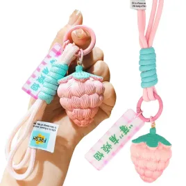 zawieszka-brelok-breloczek-quick-do-torebki-kluczy-plecaka-torby-truskawka