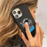 etui-matowe-do-iphone-13-pro-max-kosmonauta-wzory-dedykowany-model-iphone-13-pro-max