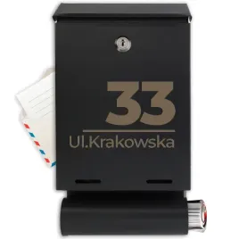 czarna-skrzynka-pocztowa-z-tuba-adresowa-i-wspanialym-grawerowanym-wzorem