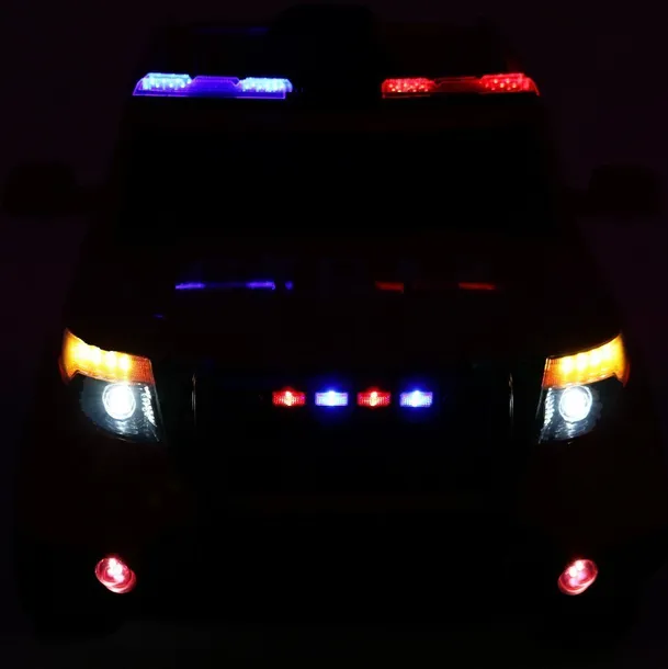 pojazd-suv-police-stan-nowy-marka-inne-wiek-dziecka-3-lata