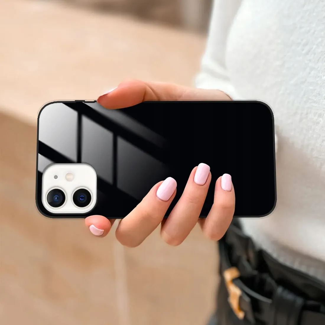 etui-case-szklane-black-glass-do-iphone-15-plus