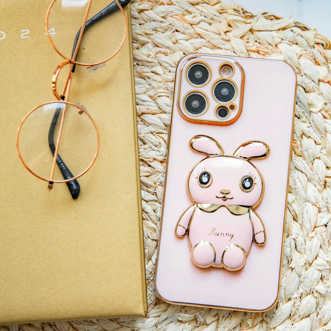 etui-joless-3d-kroliczek-roz-do-iphone-13-pro