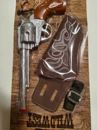 rewolwer-szeryfa-pistolet-z-kabura-zabawka