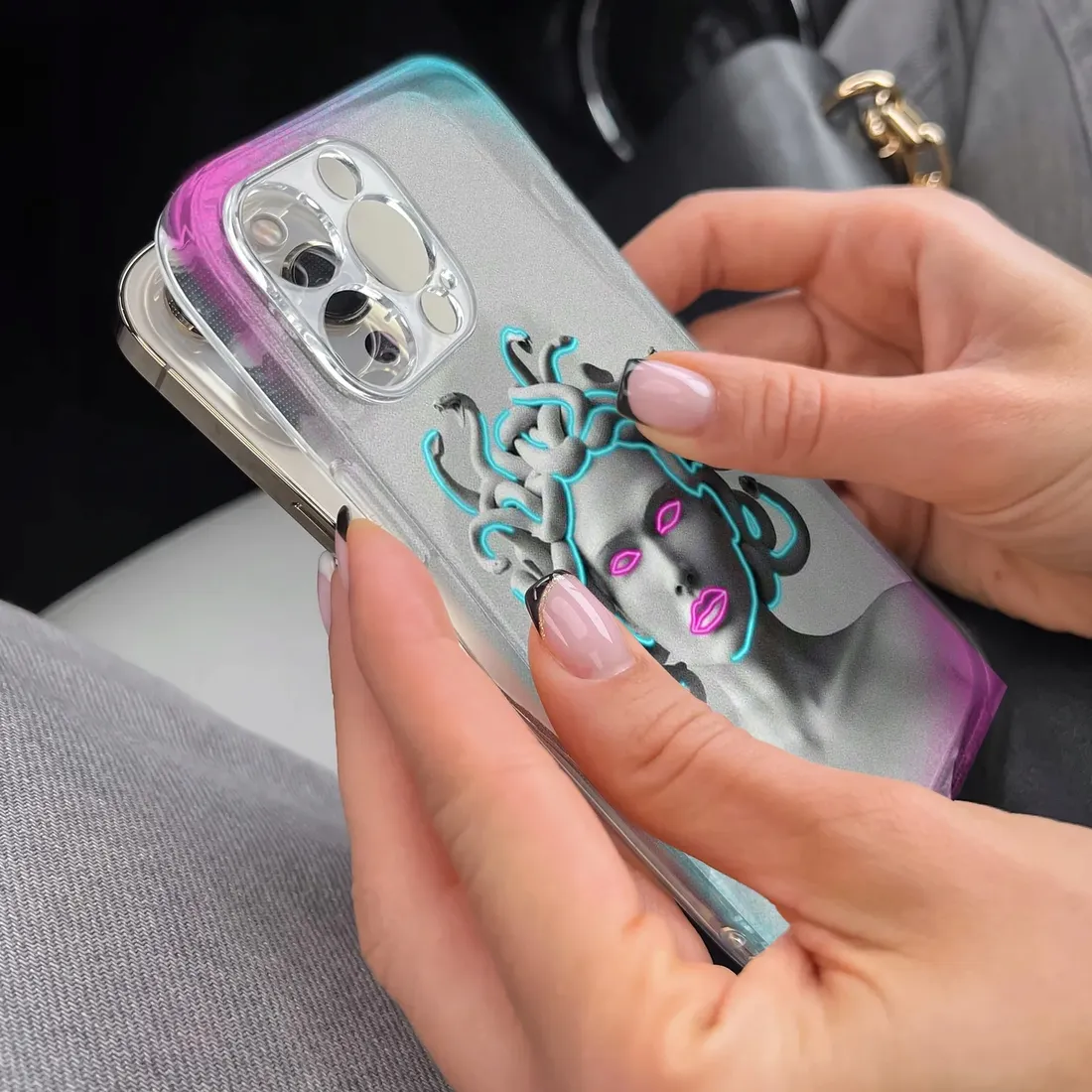 etui-grube-2mm-do-iphone-14-pro-max-glamour-wzory-stan-nowy