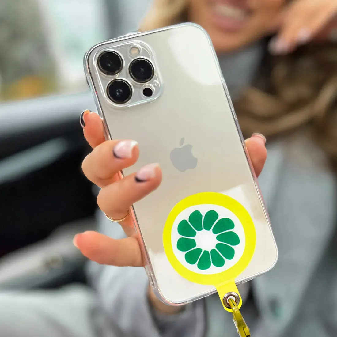 etui-smycz-quick-owoc-do-iphone-12-pro-limonka