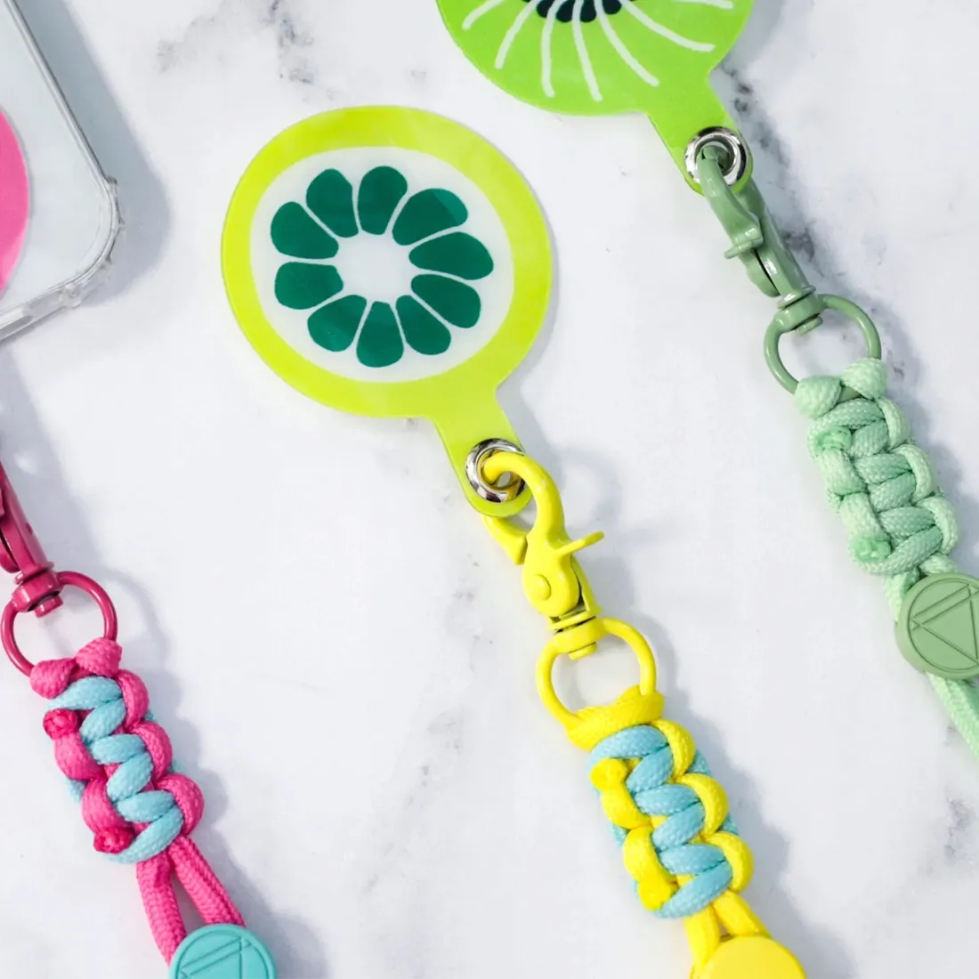 etui-smycz-quick-owoc-do-iphone-12-pro-limonka-stan-nowy