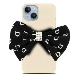 etui-matowe-ecru-do-iphone-14-plus-czarna-kokardka