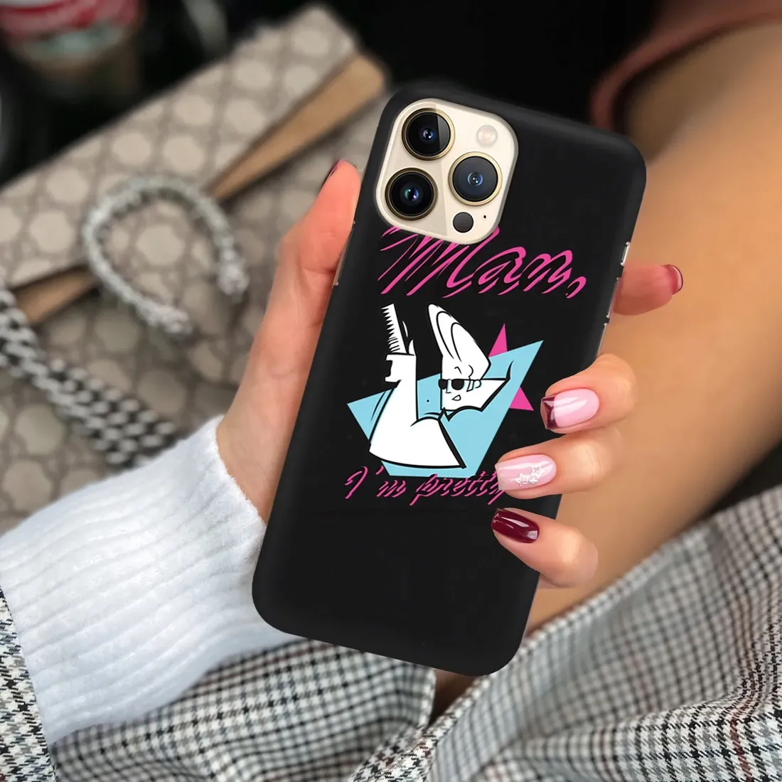 etui-mat-czarne-do-iphone-13-pro-max-bravo-wzory