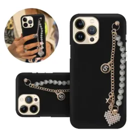 etui-blink-mat-czarne-do-iphone-13-pro-max-serce
