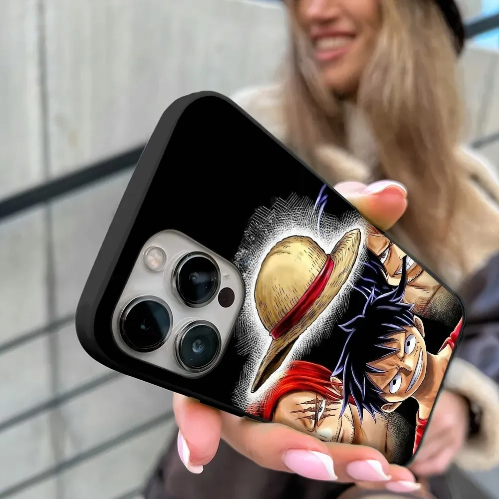 etui-glass-do-iphone-14-pro-max-one-piece-wzory-stan-nowy