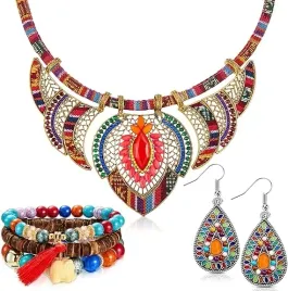 zestaw-bizuterii-w-stylu-boho-bransoletki-z-koralikow-naszyjnik-kolczyki