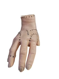 reka-thing-z-filmu-rodziny-addamsow-dekoracja-do-domu-na-hallowen-wednesday