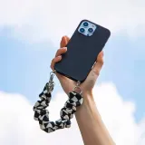 etui-matowe-blink-do-iphone-13-pro-max-lancuszek-typ-plecki