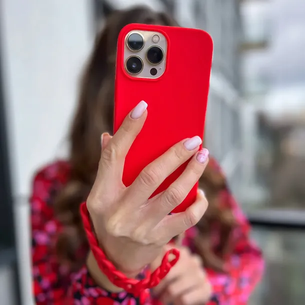 etui-mat-czerwone-lancuszek-blink-do-iphone-13-pro-przeznaczenie-apple