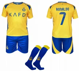 ronaldo-al-nassr-stroj-komplet-pilkarski-sportowy-getry-134