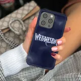 etui-antishock-do-iphone-12-pro-wednesday-wzory-stan-nowy