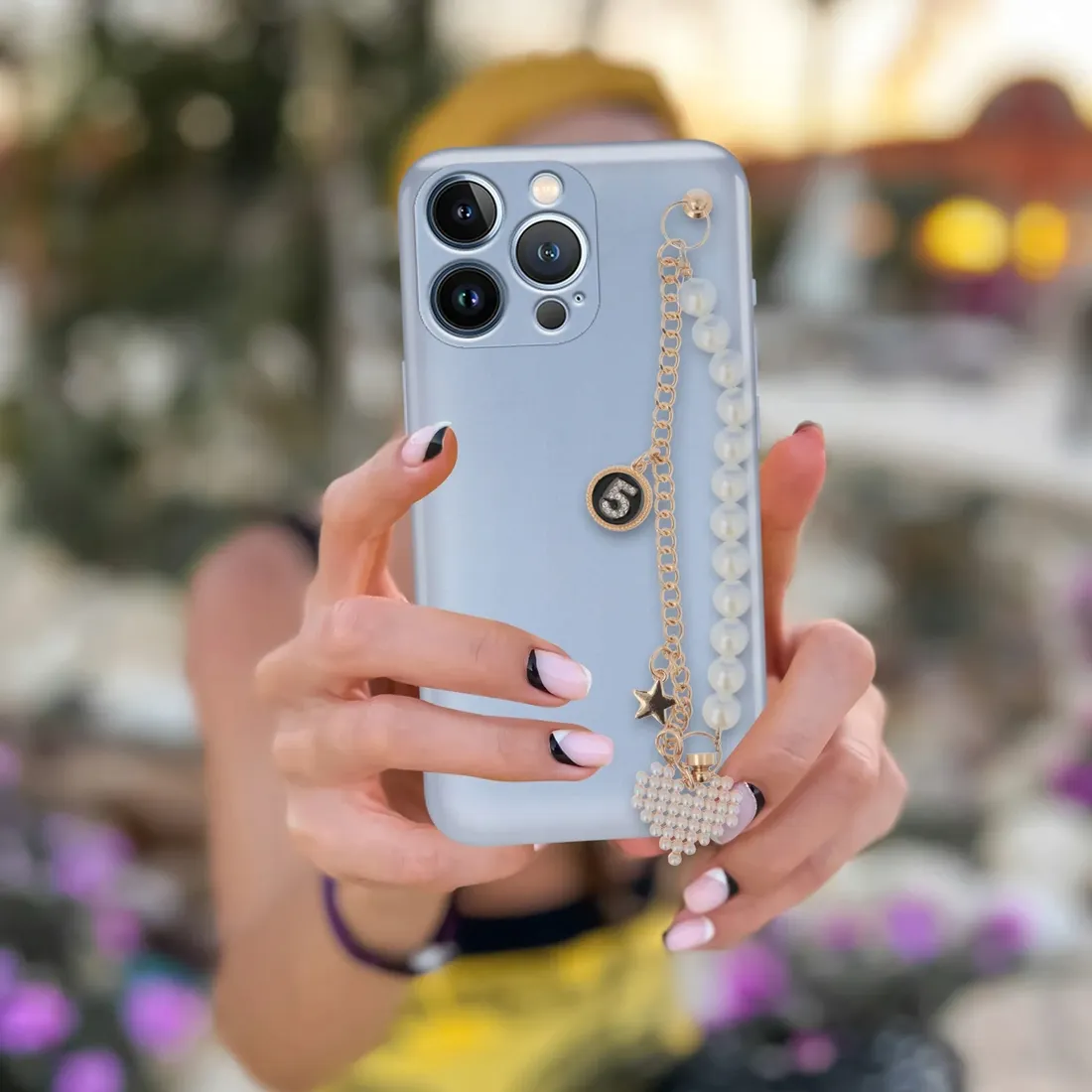 etui-metalic-blink-niebieski-do-iphone-13-pro-max-stan-nowy