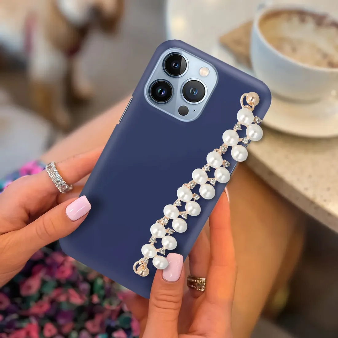 etui-blink-matowe-granatowe-top-do-iphone-12-mini-stan-nowy