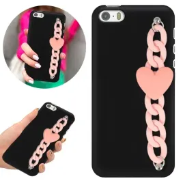etui-blink-matowe-czarne-lancuszek-do-iphone-5g