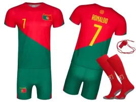 stroj-pilkarski-getry-ronaldo-7-portugalia-rozmiar-134