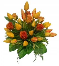 stroik-wiazanka-grob-cmentarz-kwiaty-zolte-tulipany-roze
