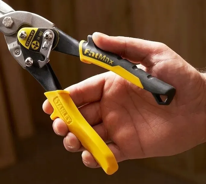 nozyce-do-blachy-proste-stanley-fatmax-250mm-12mm-2-14-563-maksymalna-grubosc-ciecia-1-2-mm