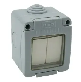 przelacznik-wodoszczelny-podwojny-230v-10a-ip55-hermetyczny-famatel-19044