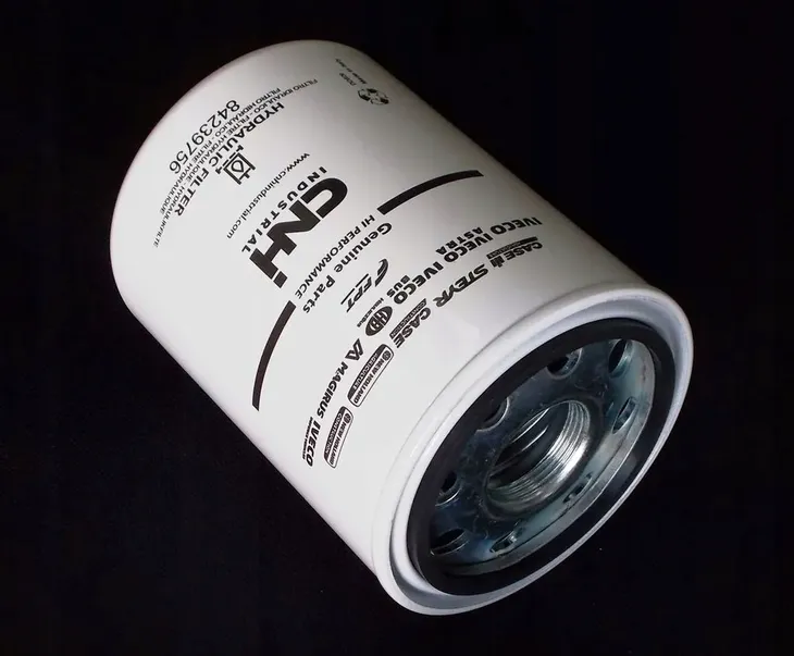 84239756-filtr-oleju-hydr-jakosc-czesci-zgodnie-z-gvo-q-oryginal-z-logo-producenta-czesci-oem-oes