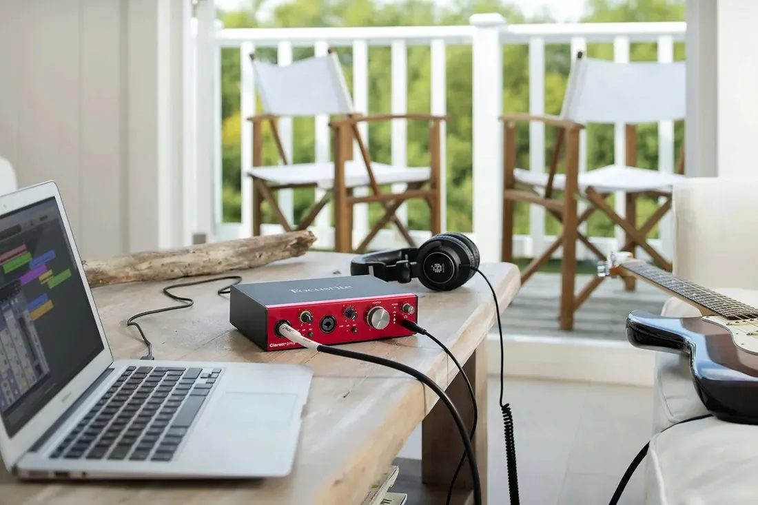 focusrite-clarett-2pre-interface-audio-soft-stan-nowy
