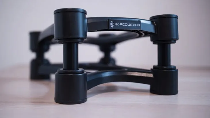 isoacoustics-iso-200