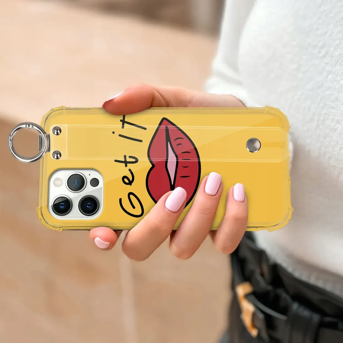 etui-antishock-pasek-do-iphone-12-pro-modne-wzory-stan-nowy