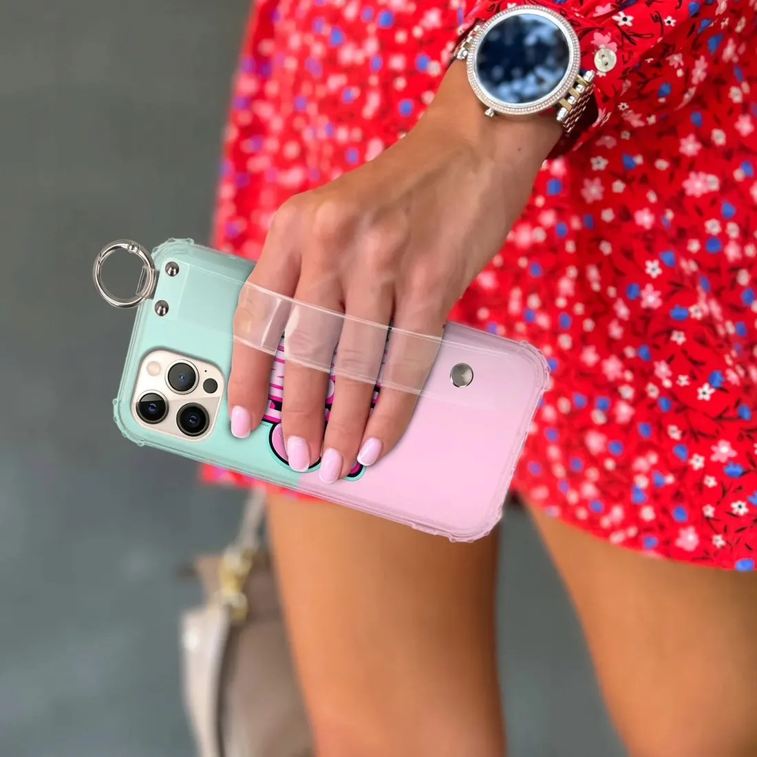 etui-antishock-pasek-do-iphone-12-pro-modne-wzory-stan-nowy