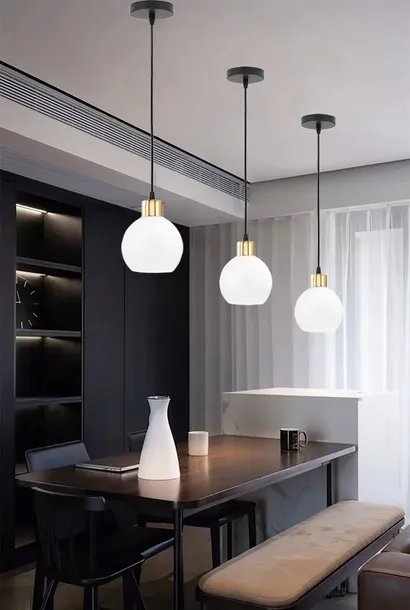 nowoczesna-lampa-wiszaca-led-sufitowa-zyrandol-kula-z-bialym-szklanym-kloszem-kompatybilna-z-zarowkami-e27-srednica-szerokosc-klosza-13-cm