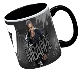kubek-bialy-czarne-ucho-i-dno-fp-kylian-mbappe-01-prezent