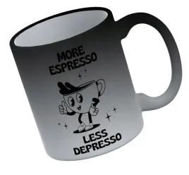 kubek-magiczny-czarny-more-espresso-less-depresso-super-prezent