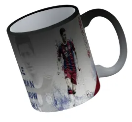 kubek-magiczny-czarny-fp-robert-lewandowski-01-super-prezent