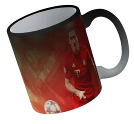kubek-magiczny-czarny-fp-robert-lewandowski-02-super-prezent