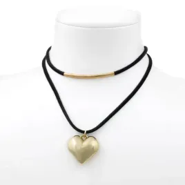 choker-z-rzemykiem-podwojny-z-serduszkiem-zlotym