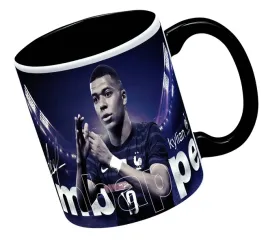 kubek-bialy-czarne-ucho-i-dno-fp-kylian-mbappe-02-prezent