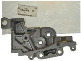 wspornik-podstawa-mocowanie-napinacza-paska-rozrzadu-13156aa062-oe-subaru
