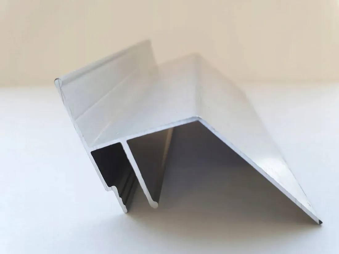 profil-3d-kontur-2m-sufity-napinane-stan-nowy